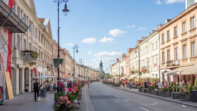 ワルシャワ新市街の街並み。観光客が比較的少ない散策エリア